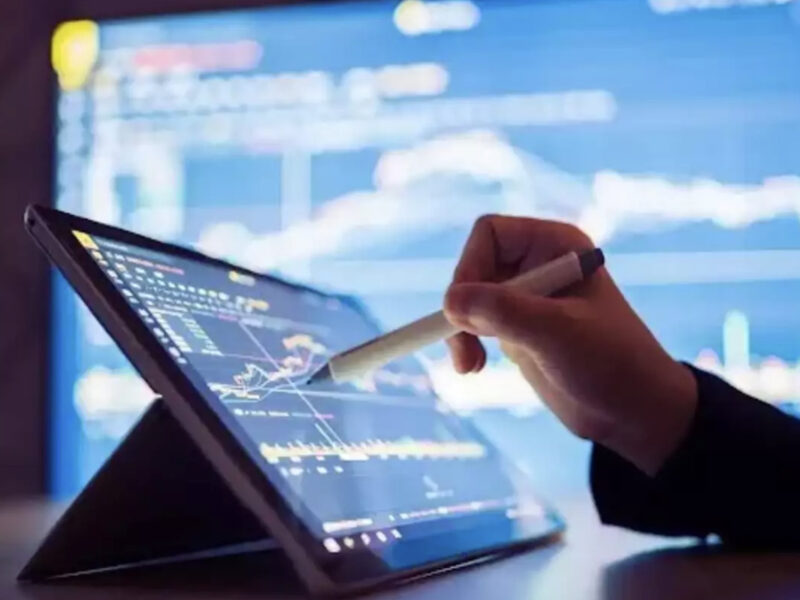 Tech Industry Growth Rate Almost Reduced to Half Reaching 3.8% This Year